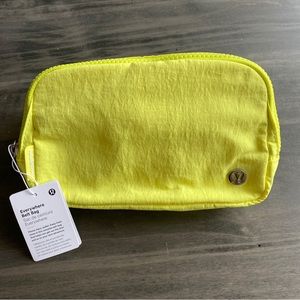 Lululemon Everywhere Belt Bag NWT